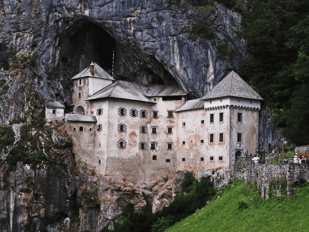 Predjama Castle, Example of the time when nobility had education and poor did not